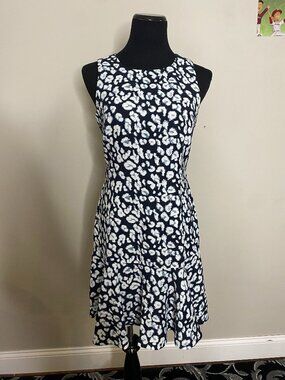 Banana Republic Blue and White Printed Midi Dress Size 6